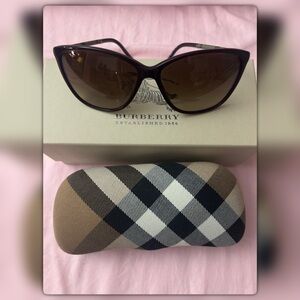 Burberry Black Cat-Eye Sunglasses with Check Case